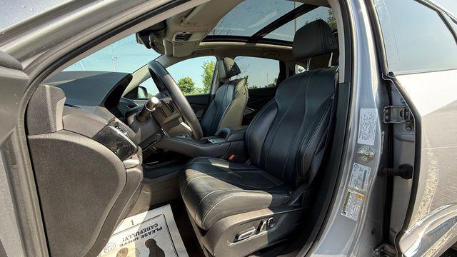 used 2019 Acura RDX car, priced at $27,700