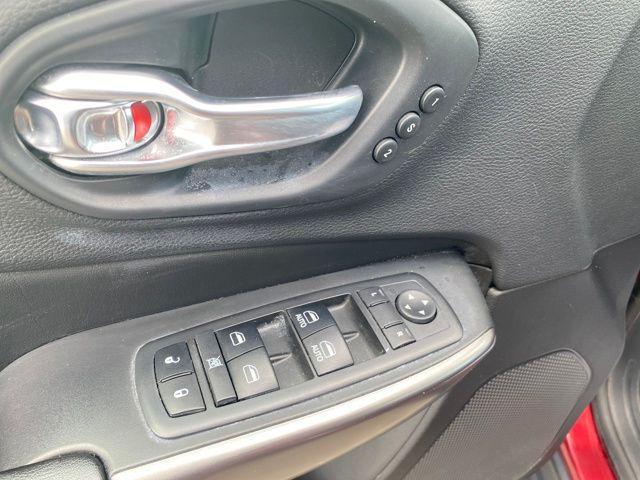 used 2019 Jeep Cherokee car, priced at $17,800