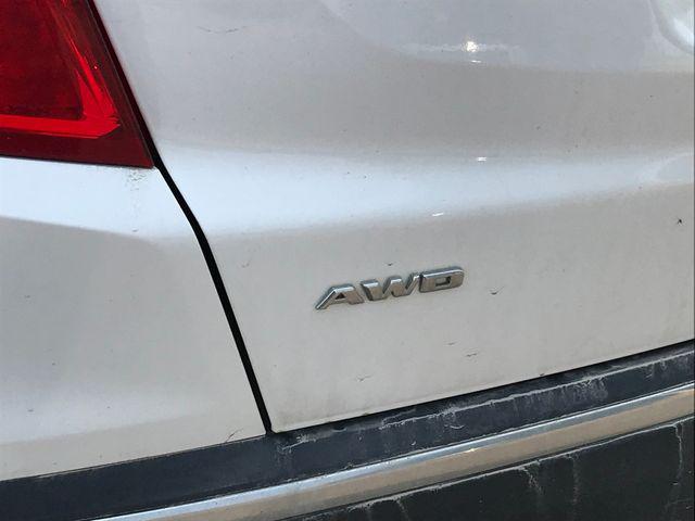 used 2017 Cadillac XT5 car, priced at $21,000