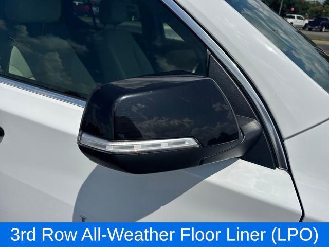 used 2023 Chevrolet Traverse car, priced at $29,500