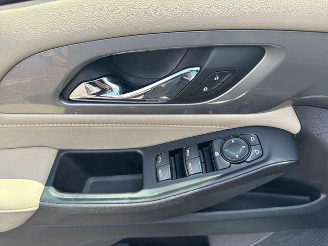 used 2023 Chevrolet Traverse car, priced at $29,500