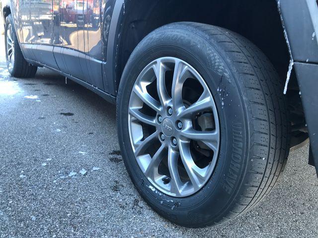 used 2019 Jeep Cherokee car, priced at $11,000