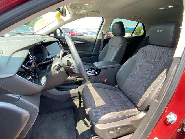 used 2023 Buick Envision car, priced at $28,600