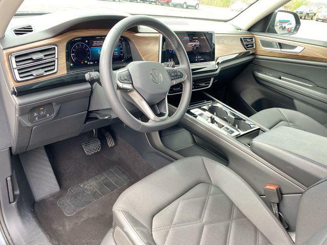 used 2024 Volkswagen Atlas car, priced at $32,000