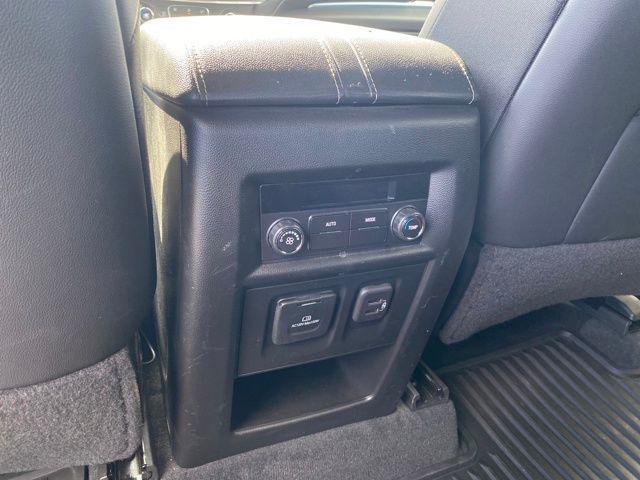 used 2023 Chevrolet Traverse car, priced at $31,500