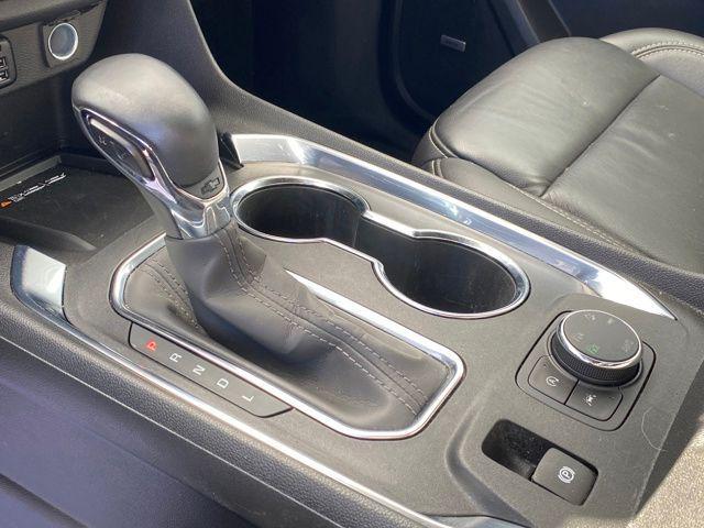 used 2023 Chevrolet Traverse car, priced at $31,500