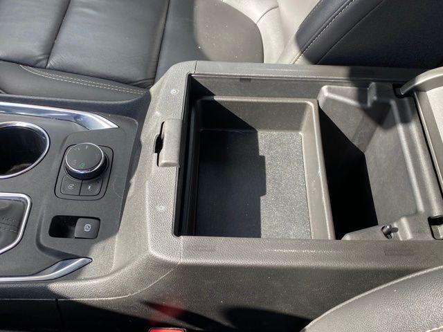 used 2023 Chevrolet Traverse car, priced at $31,500