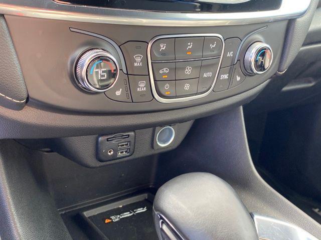 used 2023 Chevrolet Traverse car, priced at $31,500