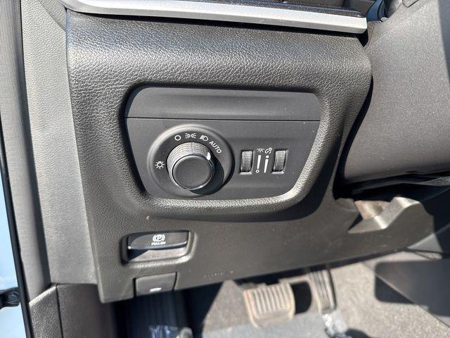 used 2022 Jeep Grand Cherokee car, priced at $27,900