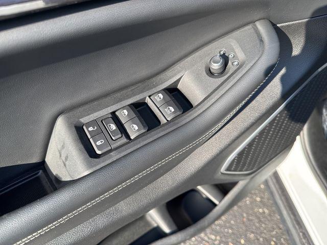 used 2022 Jeep Grand Cherokee car, priced at $27,900