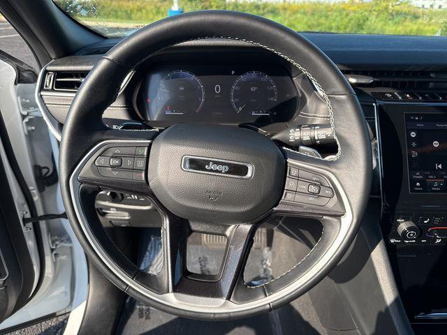 used 2022 Jeep Grand Cherokee car, priced at $27,900