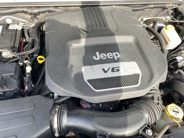 used 2014 Jeep Wrangler Unlimited car, priced at $20,600