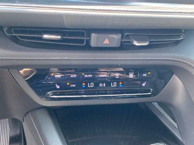 used 2023 Buick Envision car, priced at $25,000
