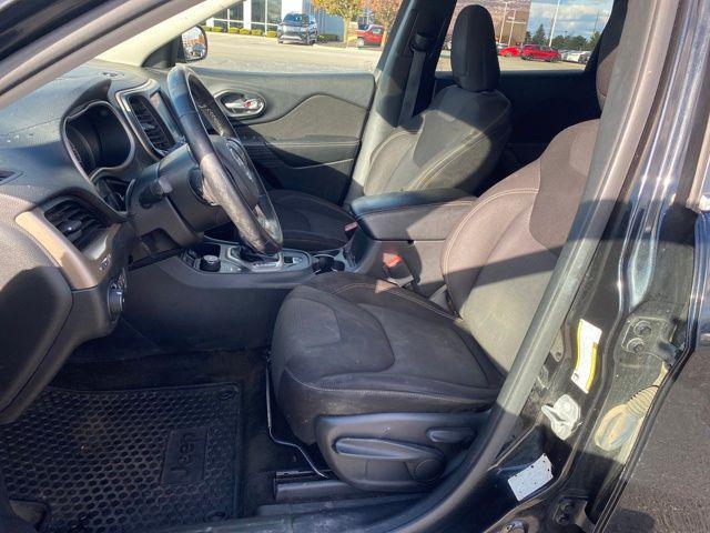 used 2015 Jeep Cherokee car, priced at $6,800