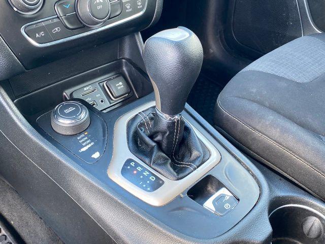 used 2015 Jeep Cherokee car, priced at $6,800