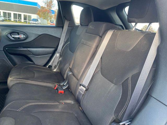 used 2015 Jeep Cherokee car, priced at $6,800