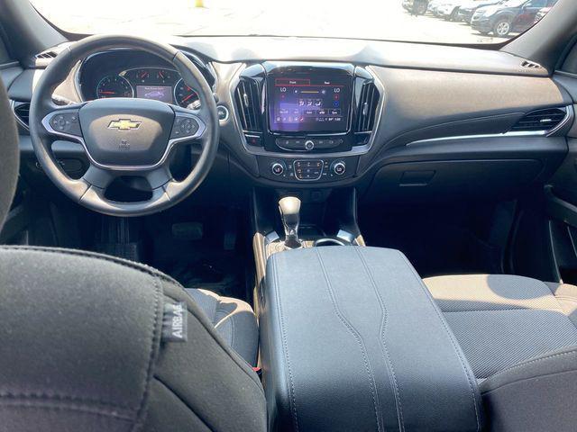used 2023 Chevrolet Traverse car, priced at $32,400