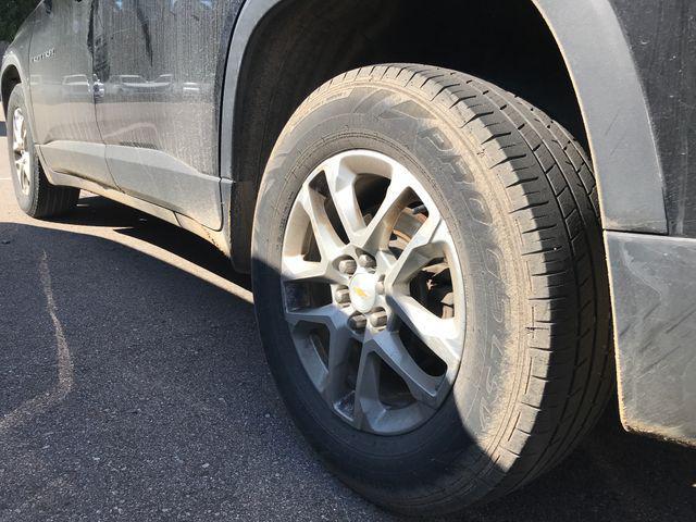 used 2018 Chevrolet Traverse car, priced at $10,000
