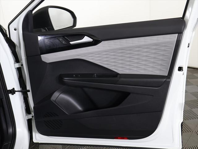 used 2022 Volkswagen Taos car, priced at $20,999