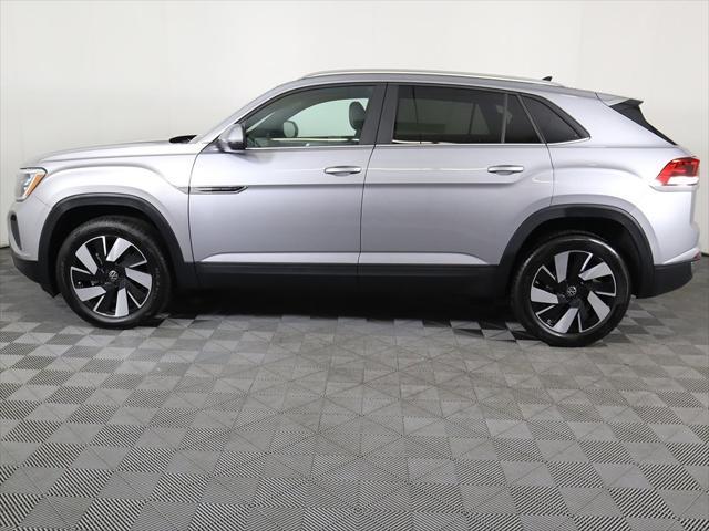 used 2024 Volkswagen Atlas Cross Sport car