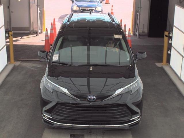 used 2024 Toyota Sienna car, priced at $41,899