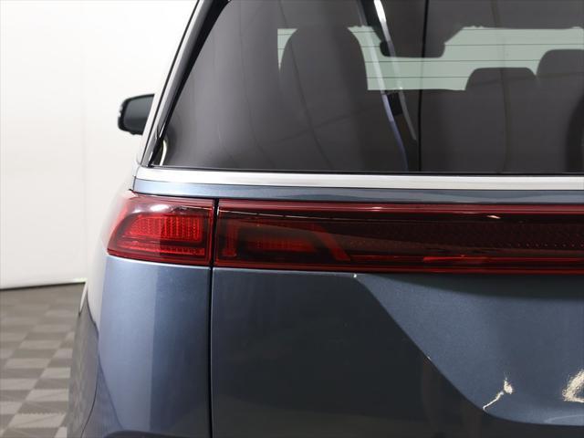 used 2022 Kia Carnival car, priced at $33,899