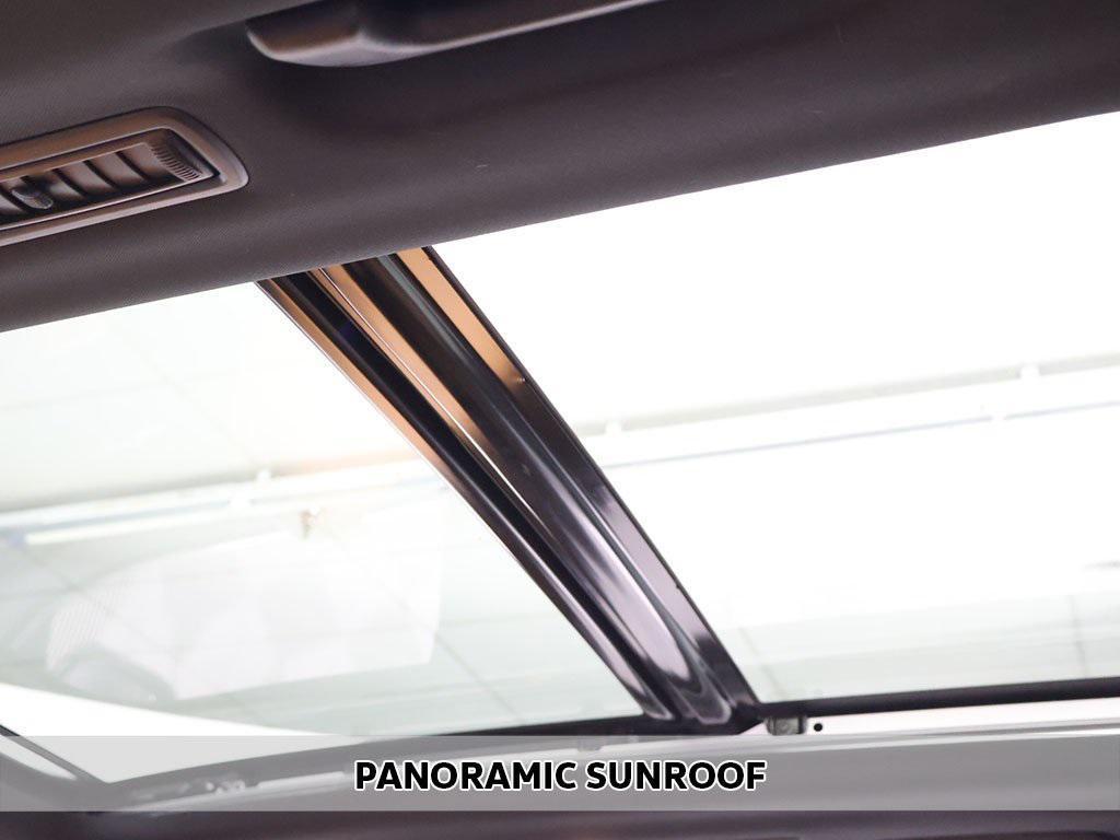 used 2023 Toyota Highlander car, priced at $35,999