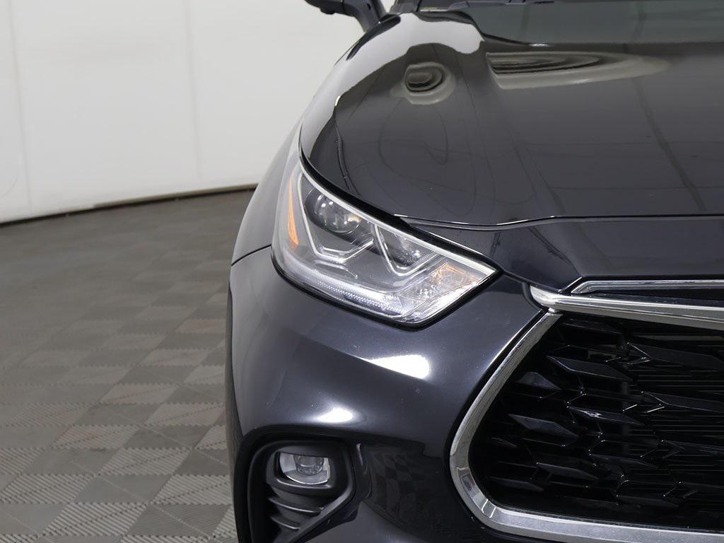 used 2023 Toyota Highlander car, priced at $35,999