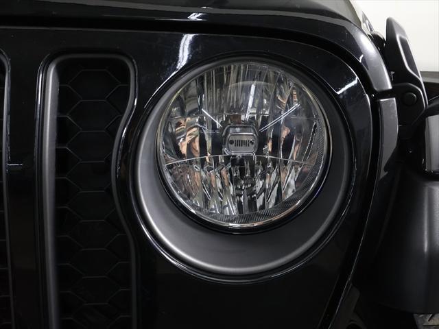 used 2022 Jeep Gladiator car, priced at $28,999