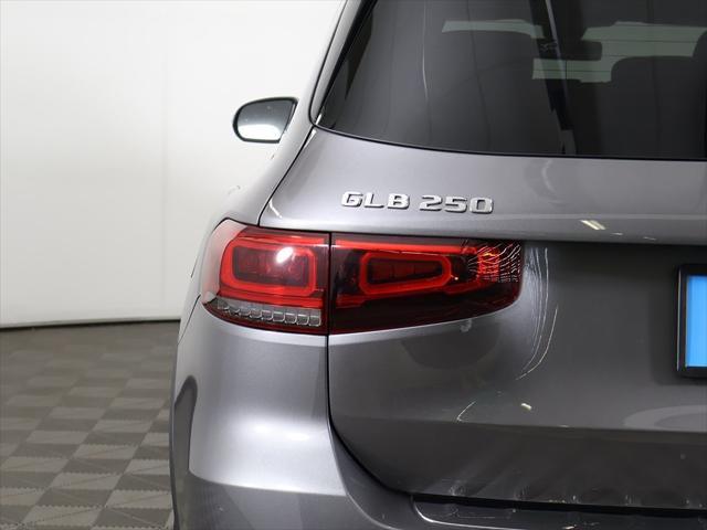 used 2022 Mercedes-Benz GLB 250 car, priced at $28,999