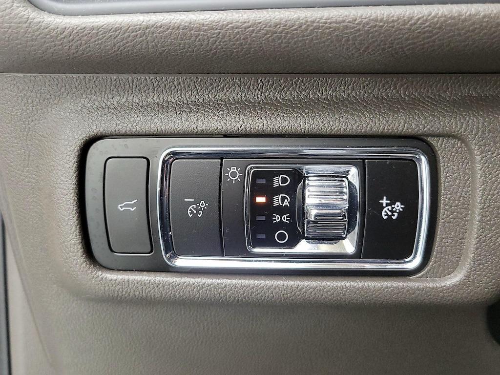 used 2023 Lincoln Corsair car, priced at $35,998