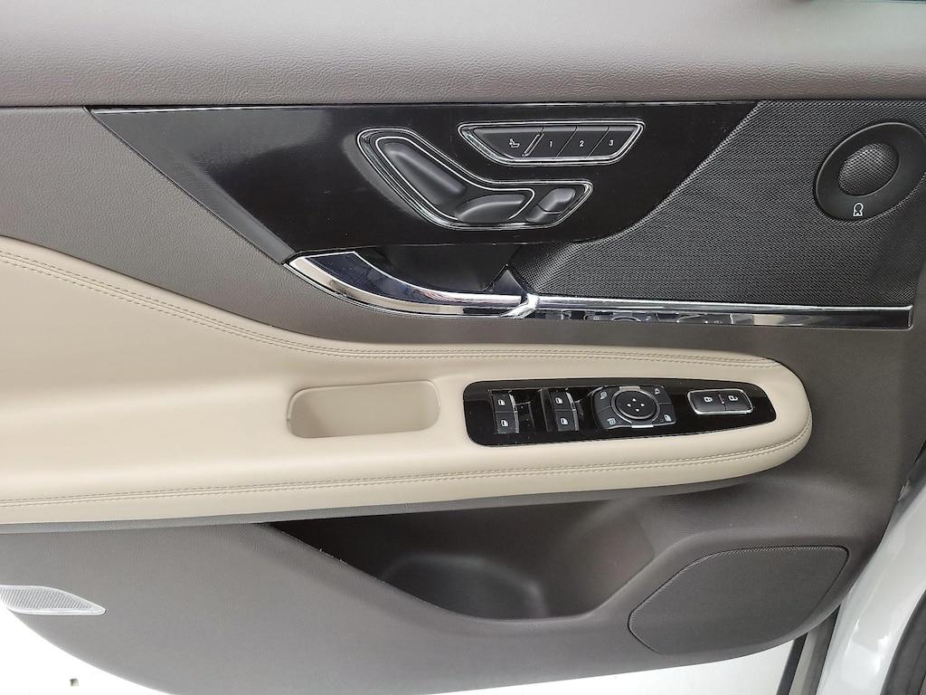 used 2023 Lincoln Corsair car, priced at $35,998