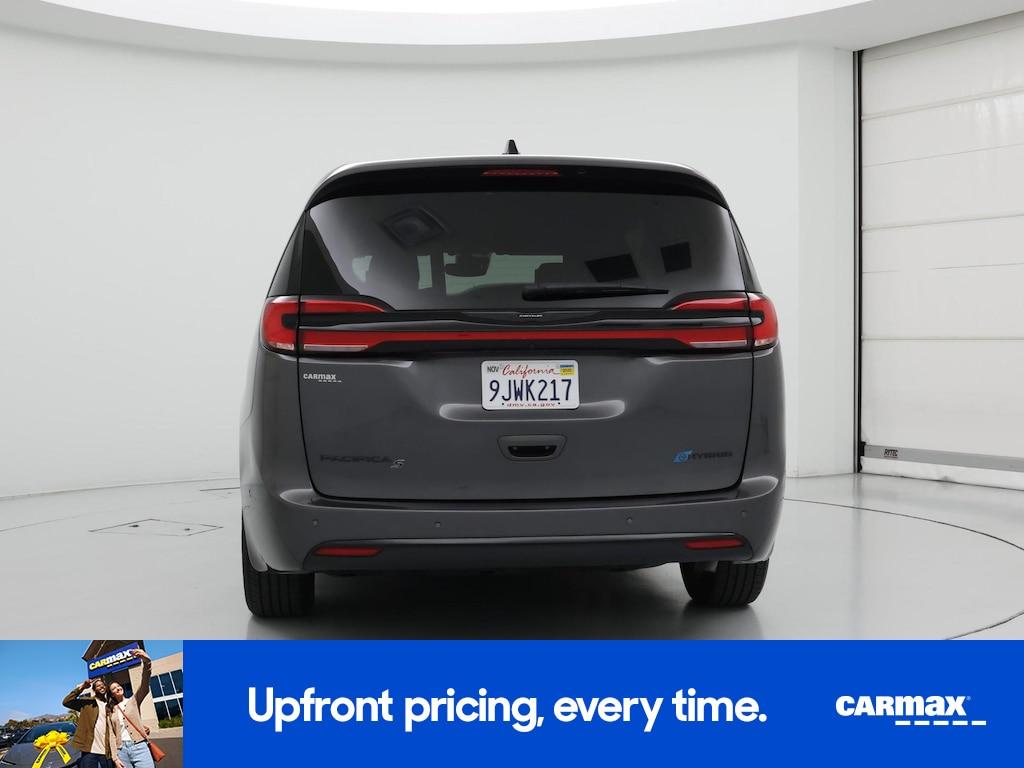 used 2023 Chrysler Pacifica Hybrid car, priced at $38,998