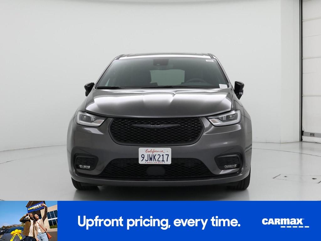 used 2023 Chrysler Pacifica Hybrid car, priced at $38,998