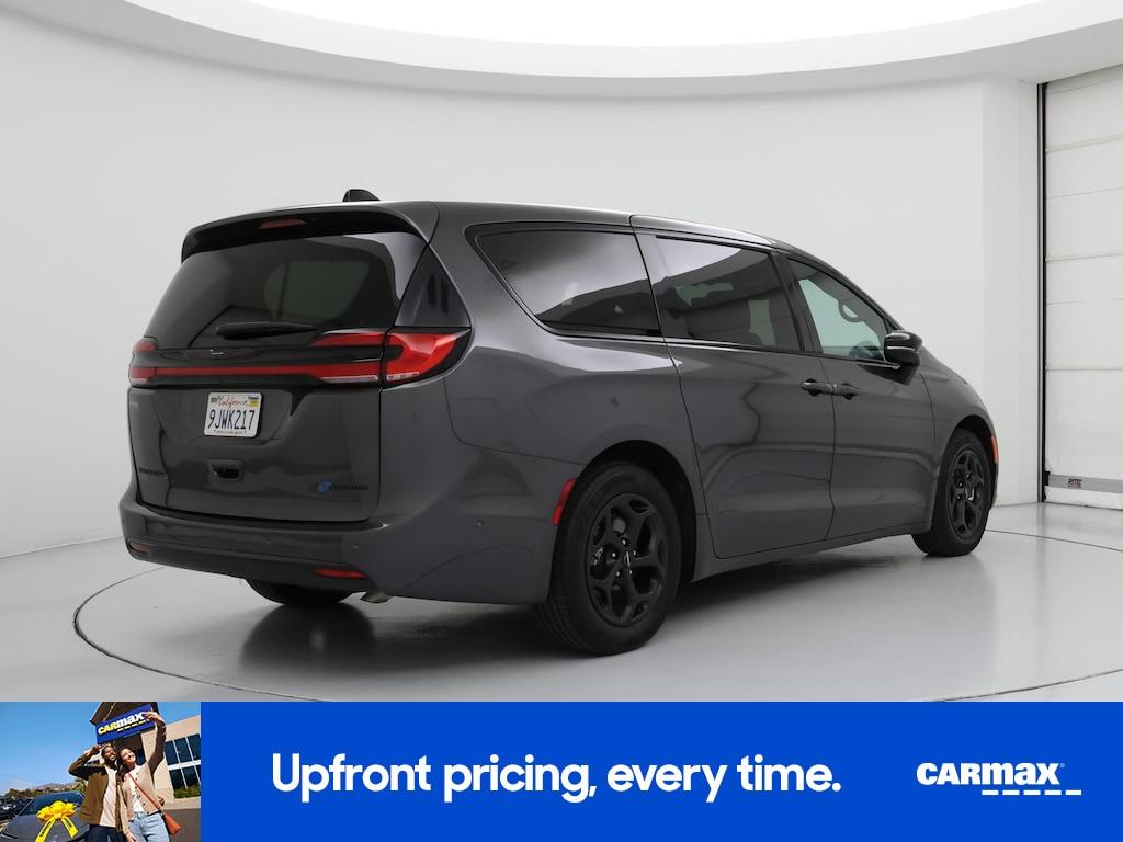 used 2023 Chrysler Pacifica Hybrid car, priced at $38,998