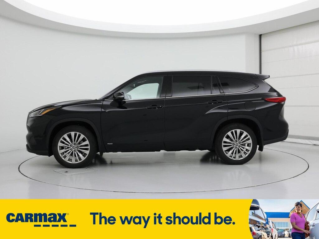 used 2023 Toyota Highlander Hybrid car, priced at $54,998
