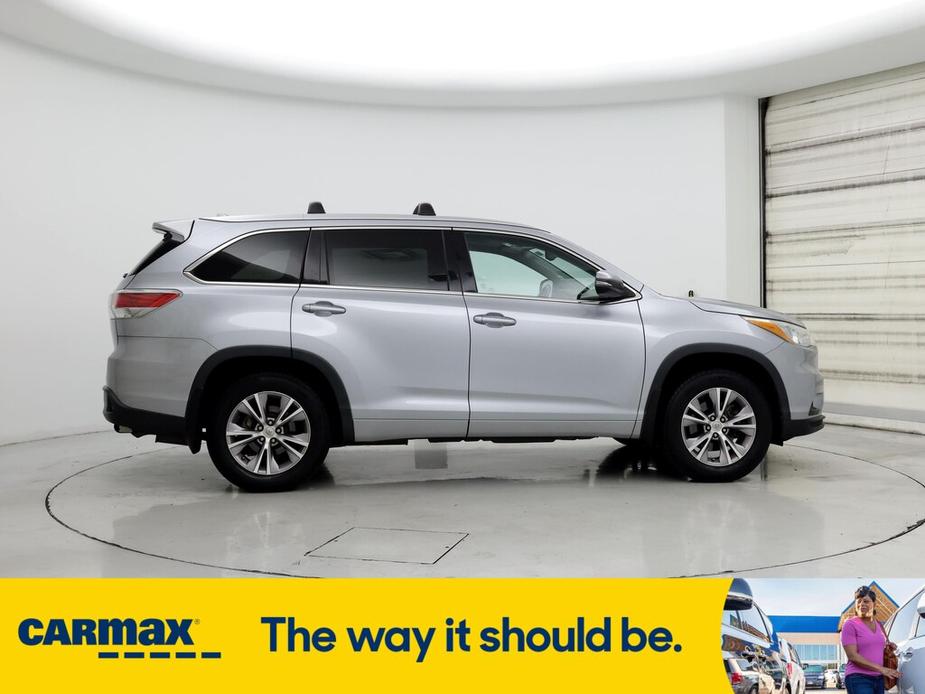 used 2015 Toyota Highlander car, priced at $25,998