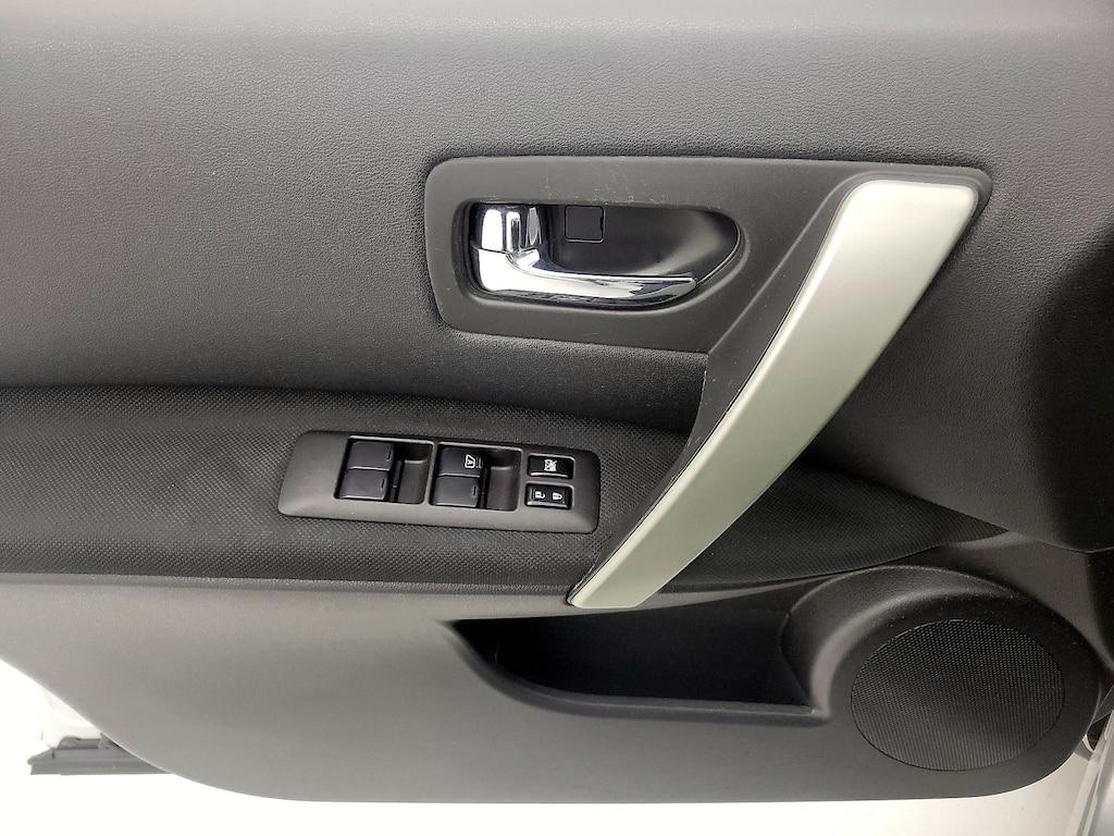 used 2015 Nissan Rogue Select car, priced at $12,998