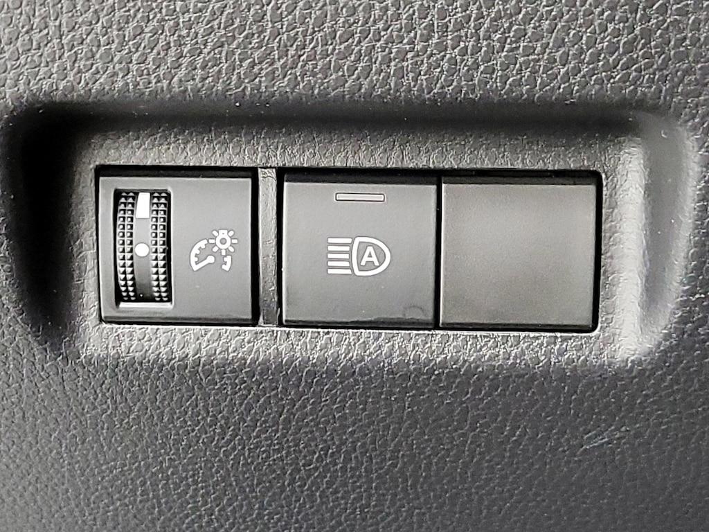 used 2020 Toyota RAV4 car, priced at $26,998