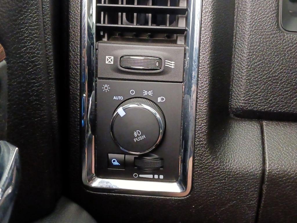 used 2019 Ram 1500 Classic car, priced at $31,998