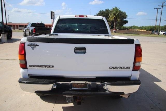 used 2001 Chevrolet Silverado 2500 car, priced at $15,900