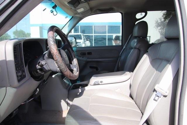 used 2001 Chevrolet Silverado 2500 car, priced at $15,900