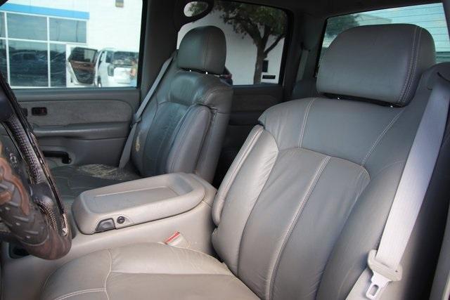 used 2001 Chevrolet Silverado 2500 car, priced at $15,900