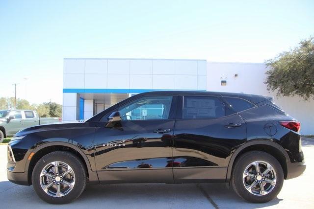 new 2025 Chevrolet Blazer car, priced at $37,485