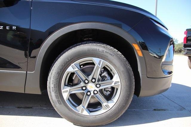 new 2025 Chevrolet Blazer car, priced at $37,485