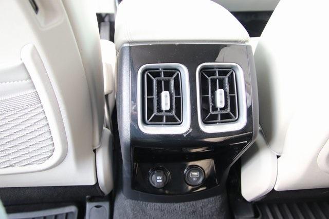 used 2023 Kia Sorento car, priced at $30,300