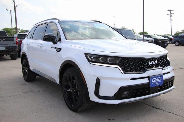 used 2023 Kia Sorento car, priced at $30,300