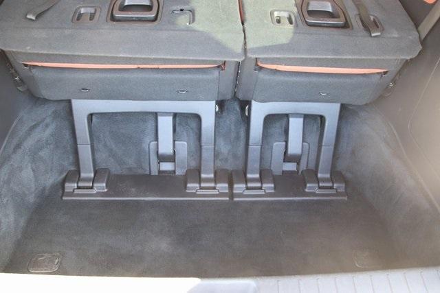 used 2023 Kia Carnival car