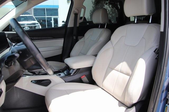 used 2023 Kia Telluride car, priced at $35,000