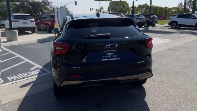new 2025 Chevrolet Trax car, priced at $26,385